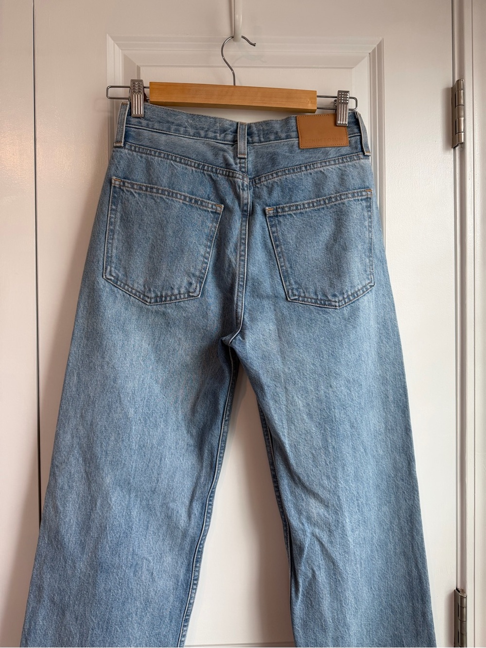 Aritzia Denim Forum The 90’s Iggy Lo-Rise Baggy Jeans Size 23 - Picture 4 of 11